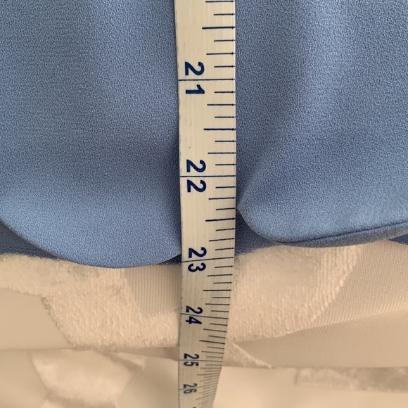 Talbots Blue Blouse w/Criss Cross detailing on Front, Scalloped Hem. Size M - Picture 9 of 9